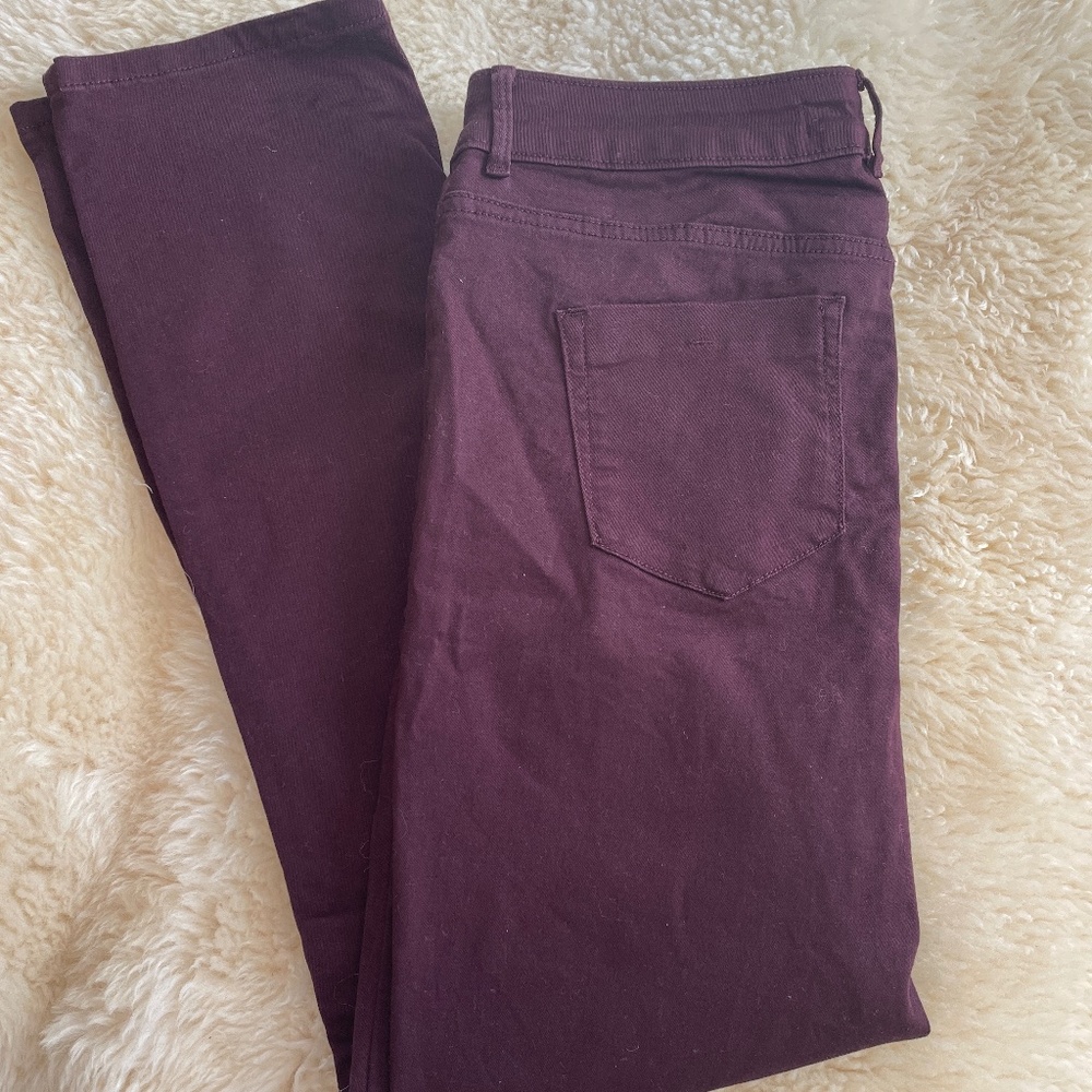 DUNNES STORES. Denim jean with stretch. Flattering and comfortable. Never worn.